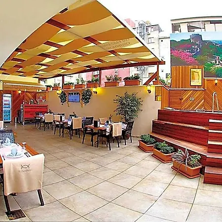 سوريسو فندق 4*
